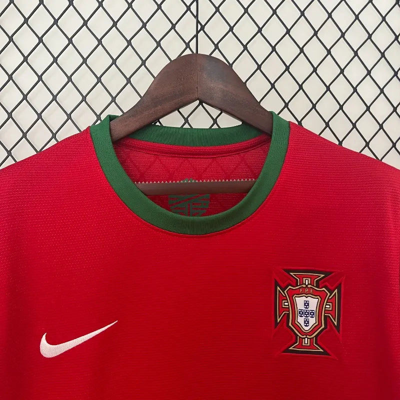 https://cdn.shopify.com/s/files/1/0911/7686/1985/files/Retro-2012-Portugal-Soccer-Jersey-Home-3.webp?v=1759492612